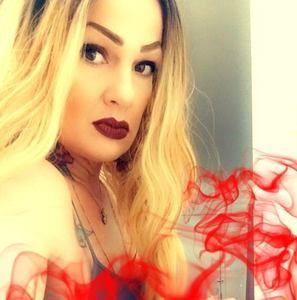 Meet your Posher, Brandi